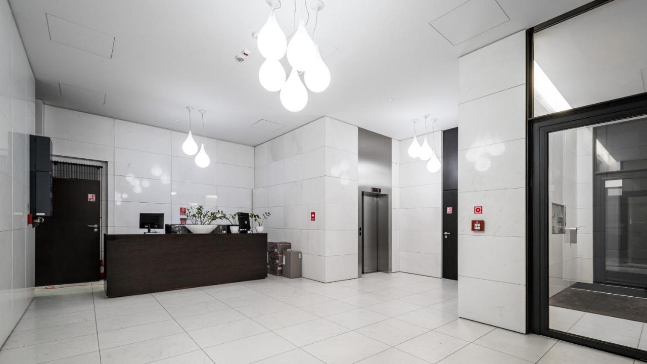 Apartamenty Sun & Snow 19 Dzielnica With Free Parking Варшава Экстерьер фото