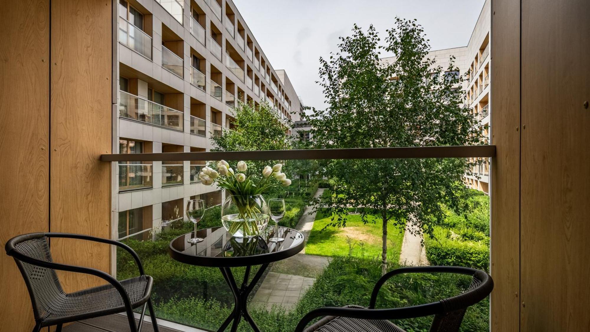 Apartamenty Sun & Snow 19 Dzielnica With Free Parking Варшава Экстерьер фото